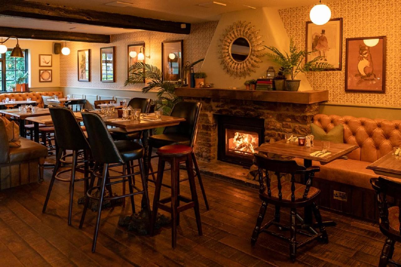 The Ring 'O' Bells Hotel Compton Martin Bagian luar foto