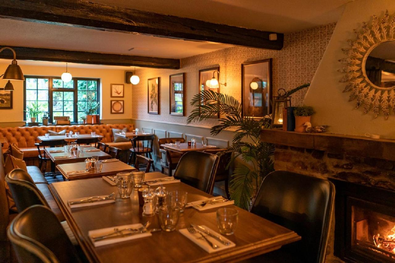 The Ring 'O' Bells Hotel Compton Martin Bagian luar foto