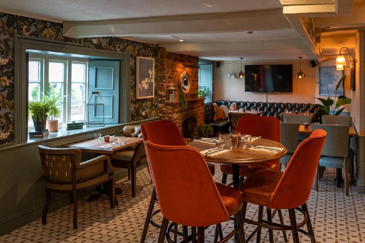 The Ring 'O' Bells Hotel Compton Martin Bagian luar foto