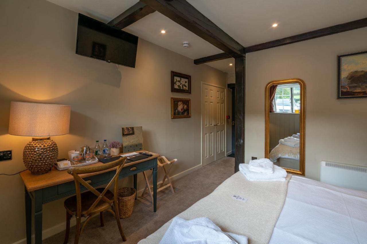 The Ring 'O' Bells Hotel Compton Martin Bagian luar foto